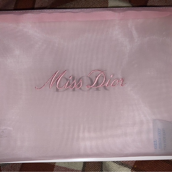 Miss Dior Pink Mesh Pouch - Picture 1 of 5